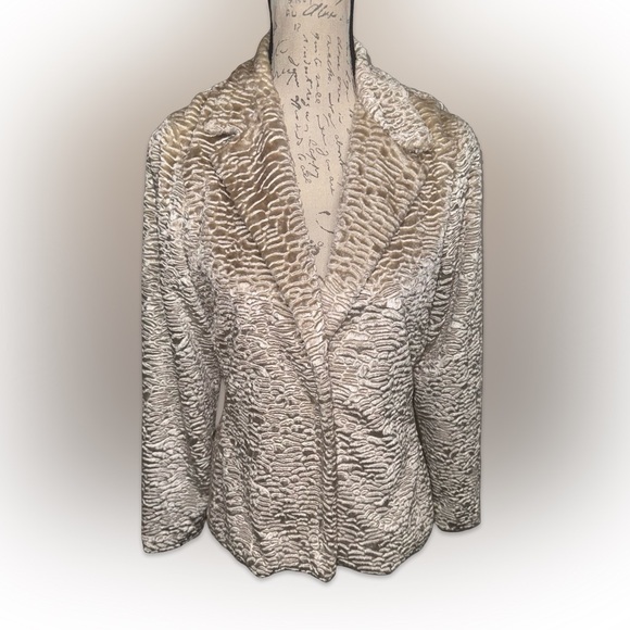 Wendy Hil Blazer - Picture 7 of 7